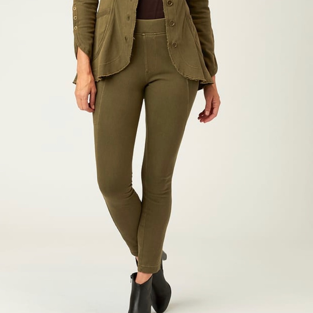 NWOT XCVI Josephine Leggings!‎